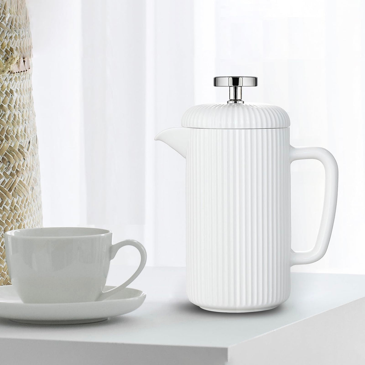 Porcelain French Press 22 fl oz Coffee Tea Maker with Stainless Steel Plunger Ivory Y592853