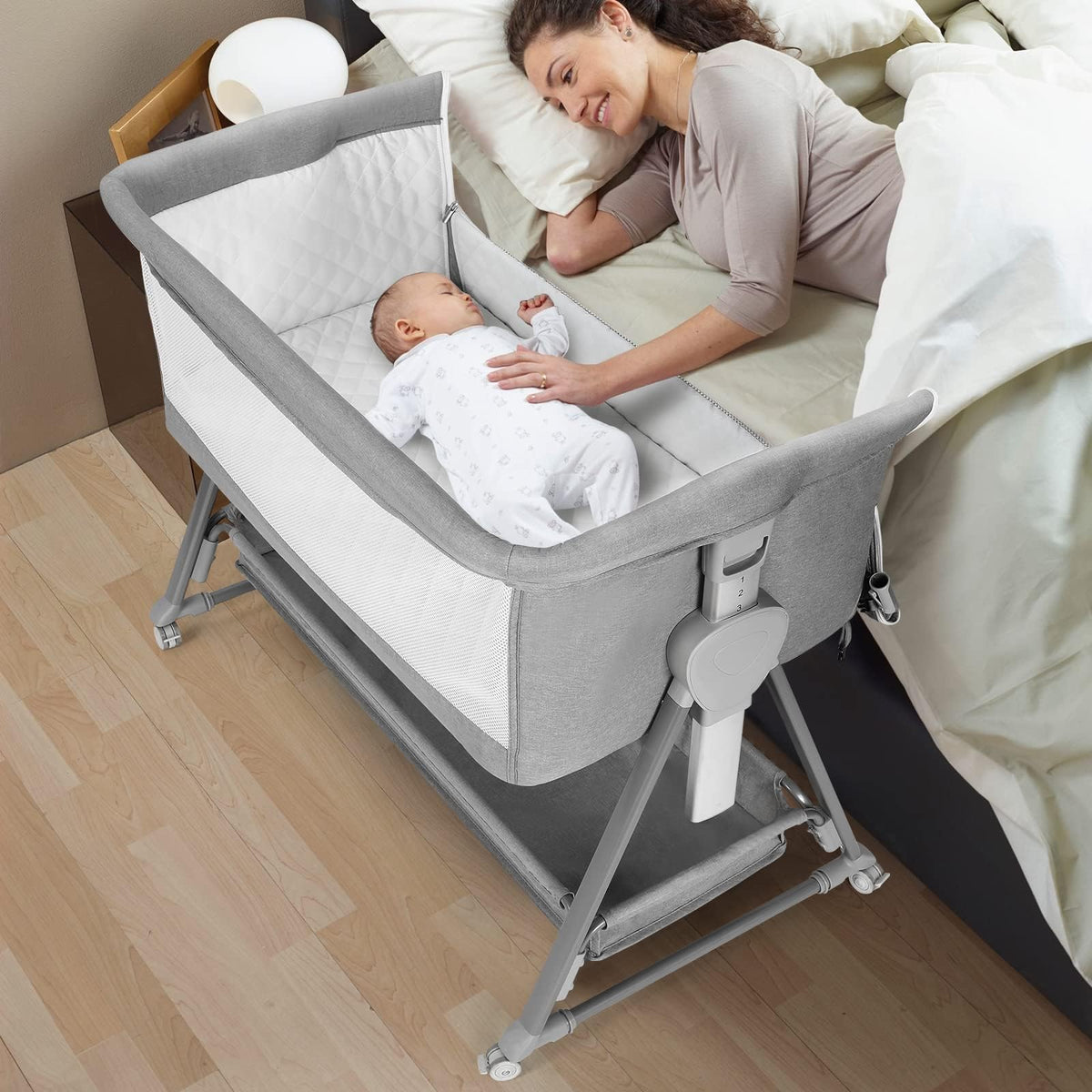 Baby Bassinet with 7 Adjustable Height, Breathable Mesh & Mattress E741