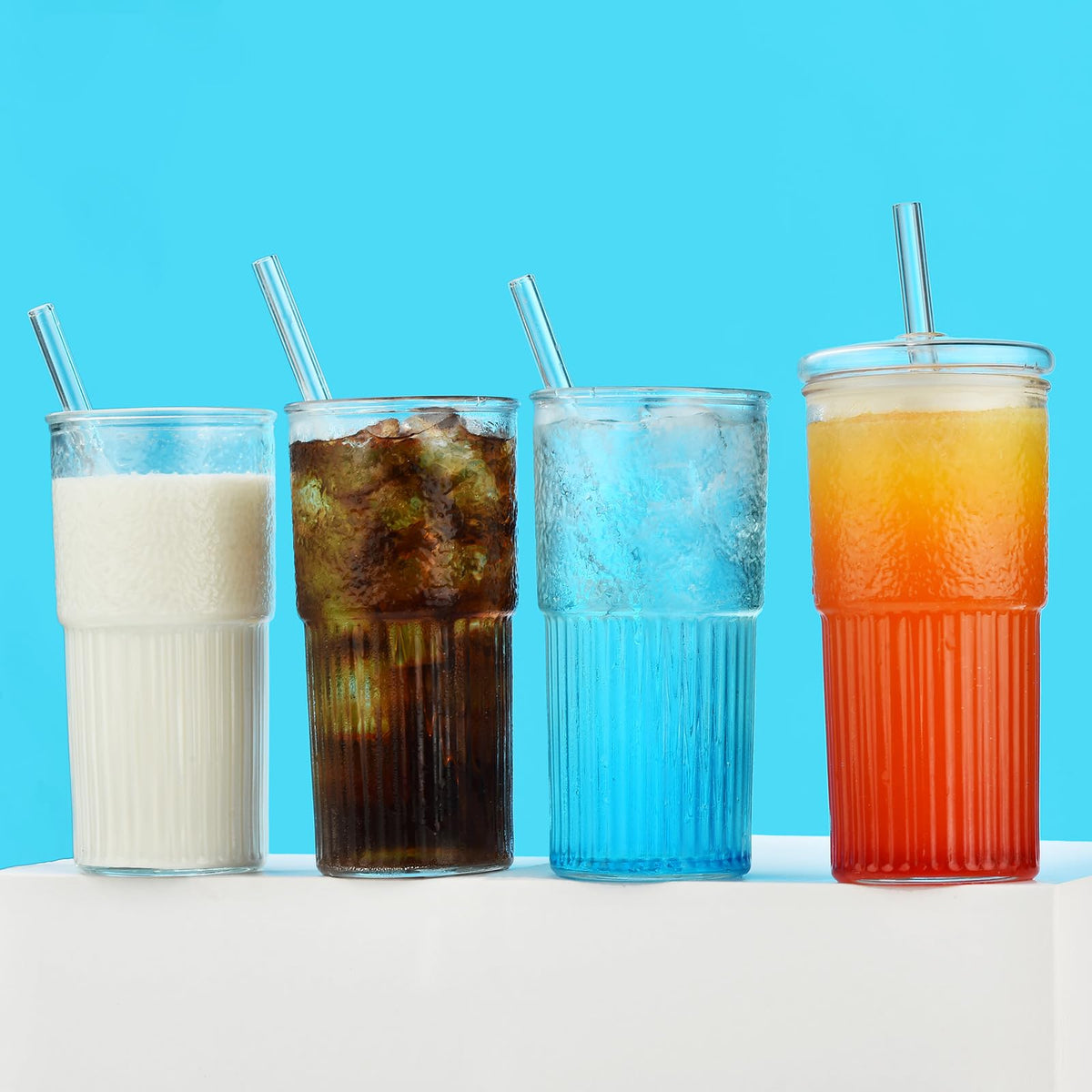 22 oz High Borosilicate Clear Glass Cups with Lids and Straws, Pack of 2 T24990